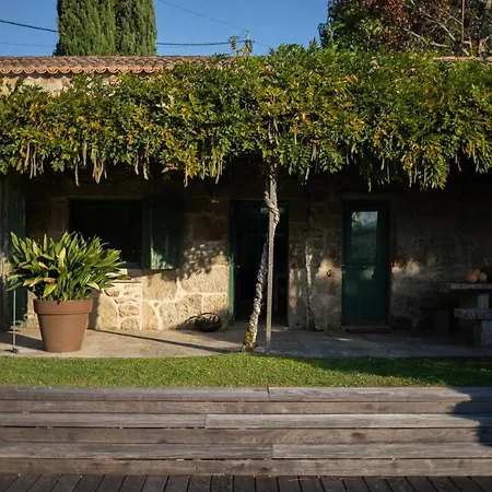 Villa Espectacular En Mondariz, Casa Mirabal *